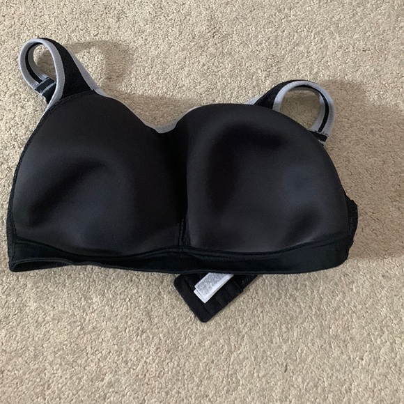 Shock Absorber Sports bra - Picture 1 of 2